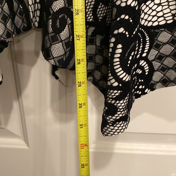 BEBE - NWT - tank: zip b/w lace halter bandaid handkerchief w peplum, lining - L - Picture 8 of 16